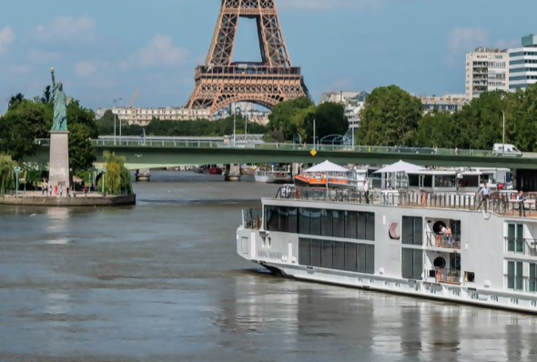 This is How One River Cruise Line is Marking the 80th Anniversary of D-Day, From London to Paris